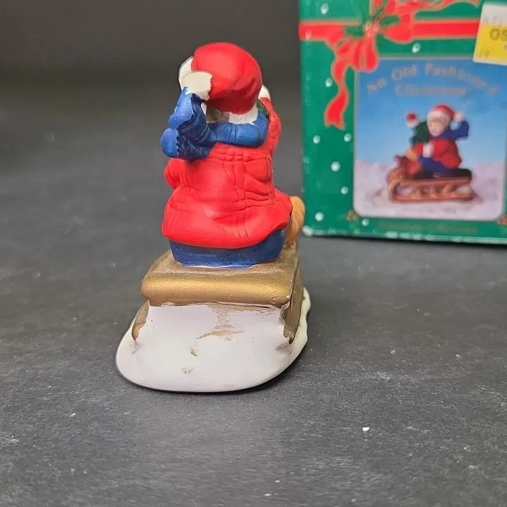 Festive‎ Kids Figurine Set Vintage Russ Christmas Figurines